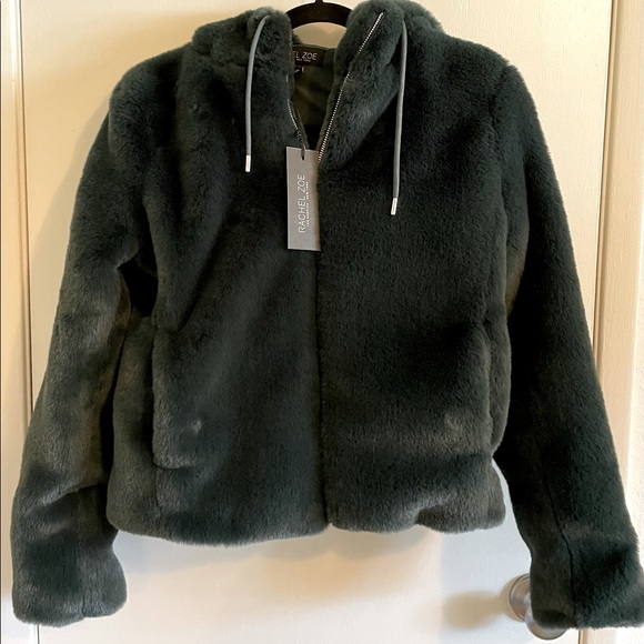 Rachel Zoe Jackets & Blazers - NWT Rachel Zoe Luxe Soft Faux Fur Green Hooded Coat w/Zipper & 2 Pockets!